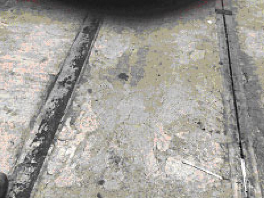Reparación pavimento en Prensas mediante mortero seco epoxi. Foto 2