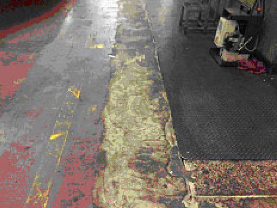 Reparación pavimento en Prensas mediante mortero seco epoxi. Foto 6