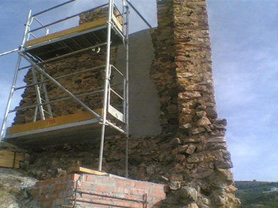 Aplitecan. Reparación Muralla Mozarabe Castellnovo